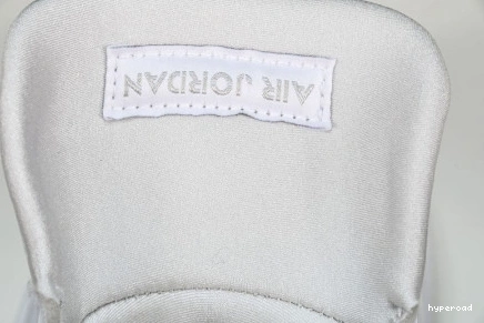 Hyperoad MENS JORDAN RETRO AIR WHITE “PURE 4 MONEY” 1118